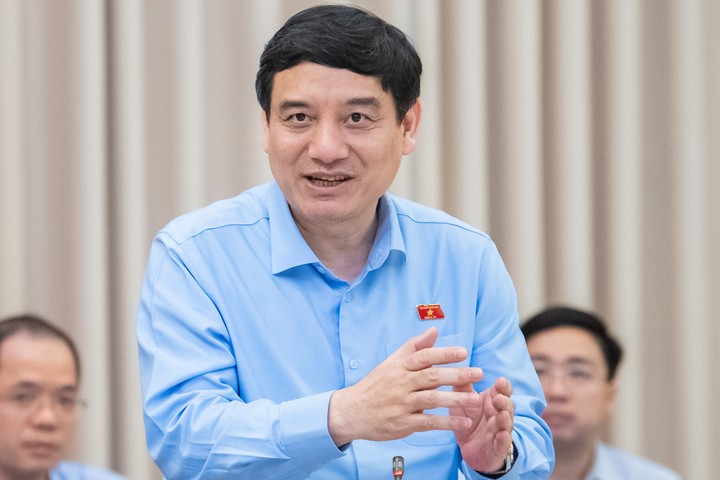 Chủ nhiệm Ủy ban Văn hóa và Xã hội Nguyễn Đắc Vinh. (Ảnh: quochoi.vn) Chủ nhiệm Ủy ban Văn hóa và Xã hội Nguyễn Đắc Vinh. (Ảnh: quochoi.vn)