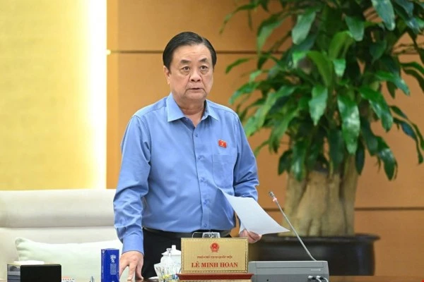 Phó Chủ tịch Quốc hội Lê Minh Hoan điều hành nội dung thảo luận.