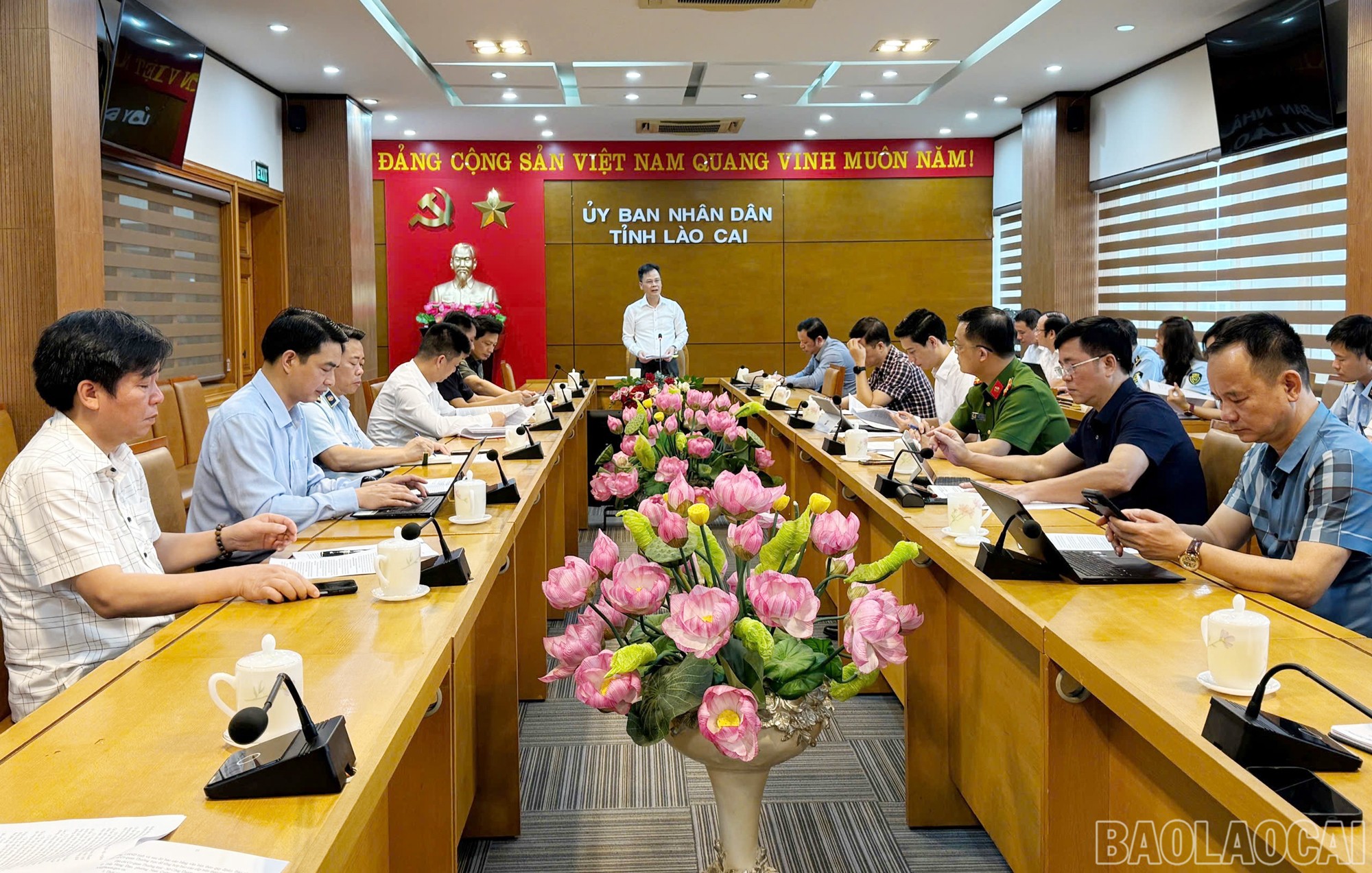 Phó Chủ tịch UBND tỉnh Nguyễn Thành Sinh phát biểu kết luận tại hội nghị. s-p-sinh.jpg