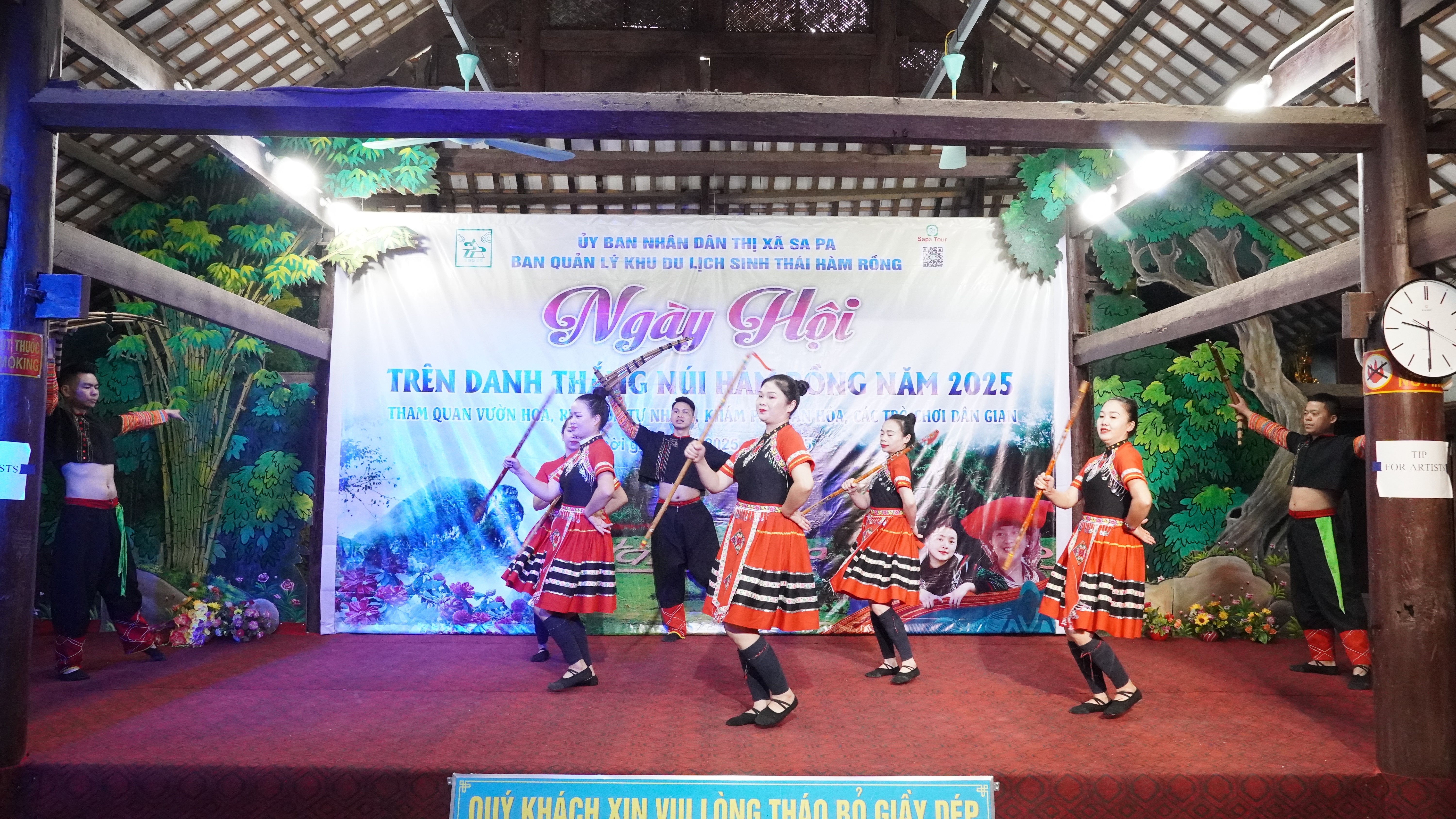 Biểu diễn văn nghệ tại ngày hội. dsc08705.jpg