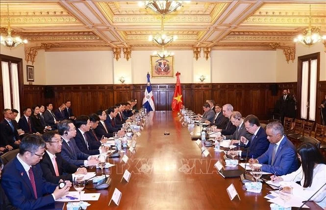 Thủ tướng Phạm Minh Chính hội đàm với Tổng thống Dominicana Luis Abinader Corona. Ảnh: Dương Giang/TTXVN