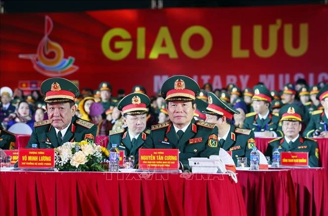 Đại tướng Nguyễn Tân Cương, Uỷ viên Trung ương Đảng, Tổng Tham mưu trưởng Quân đội nhân dân Việt Nam, Thứ trưởng Bộ Quốc phòng tham dự buổi lễ. Ảnh: Phạm Kiên/TTXVN