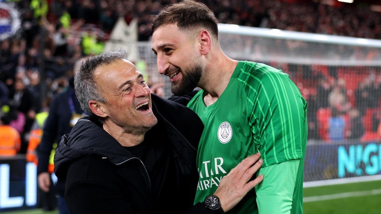 Huấn luyện viên Luis Enrique và thủ môn Gianluigi Donnarumma của PSG. (Ảnh: UEFA) Huấn luyện viên Luis Enrique và thủ môn Gianluigi Donnarumma của PSG. (Ảnh: UEFA)