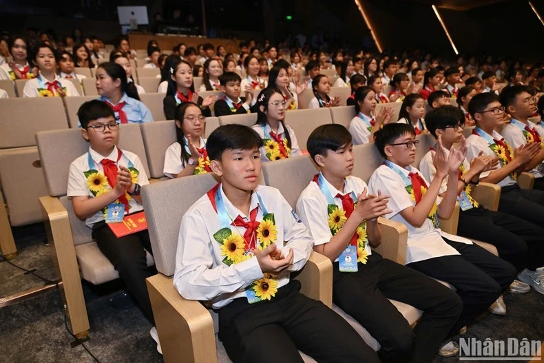 Đại biểu cháu ngoan Bác Hồ tiêu biểu.