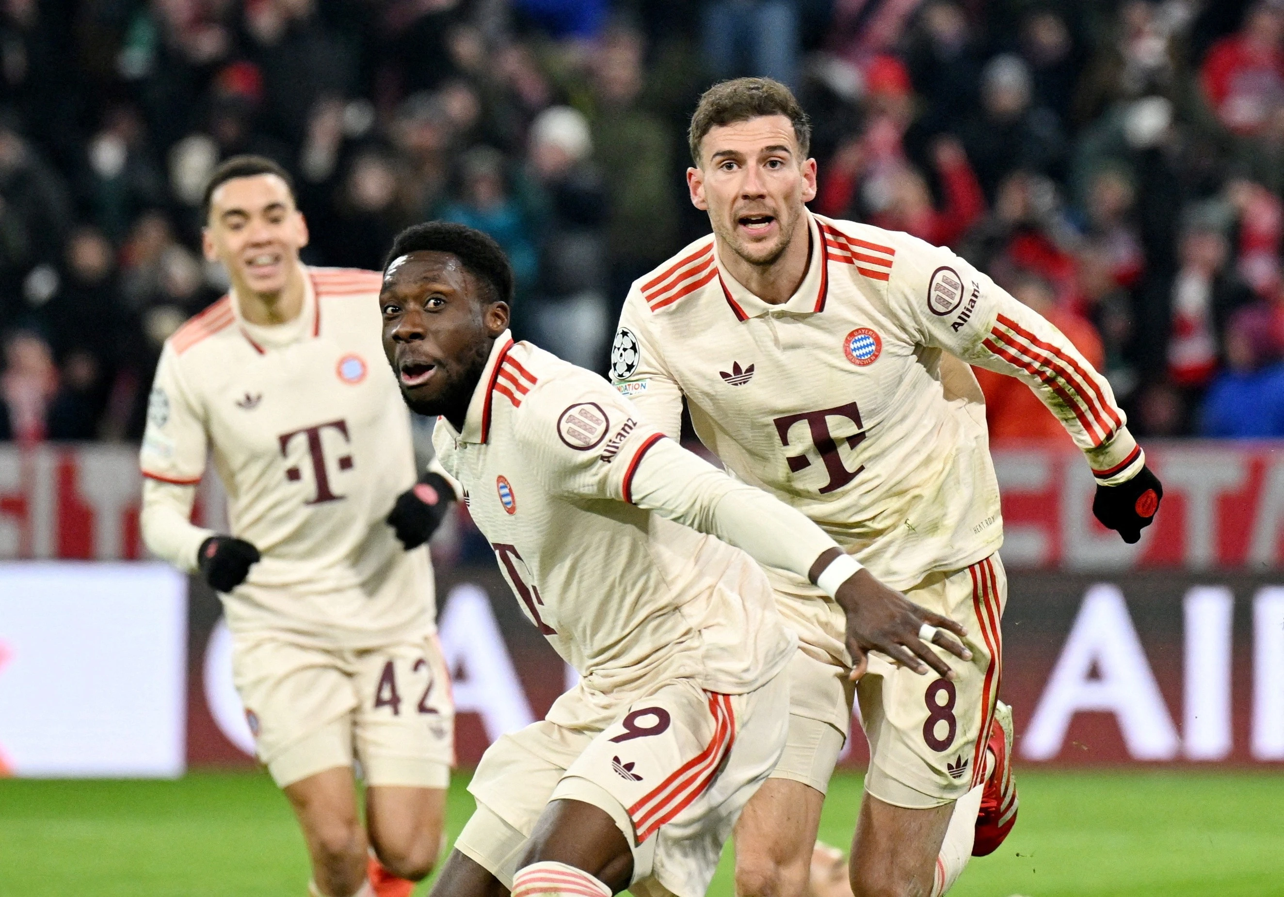 Bayern Munich cũng chật vật mới hòa được Celtic trên sân nhà.