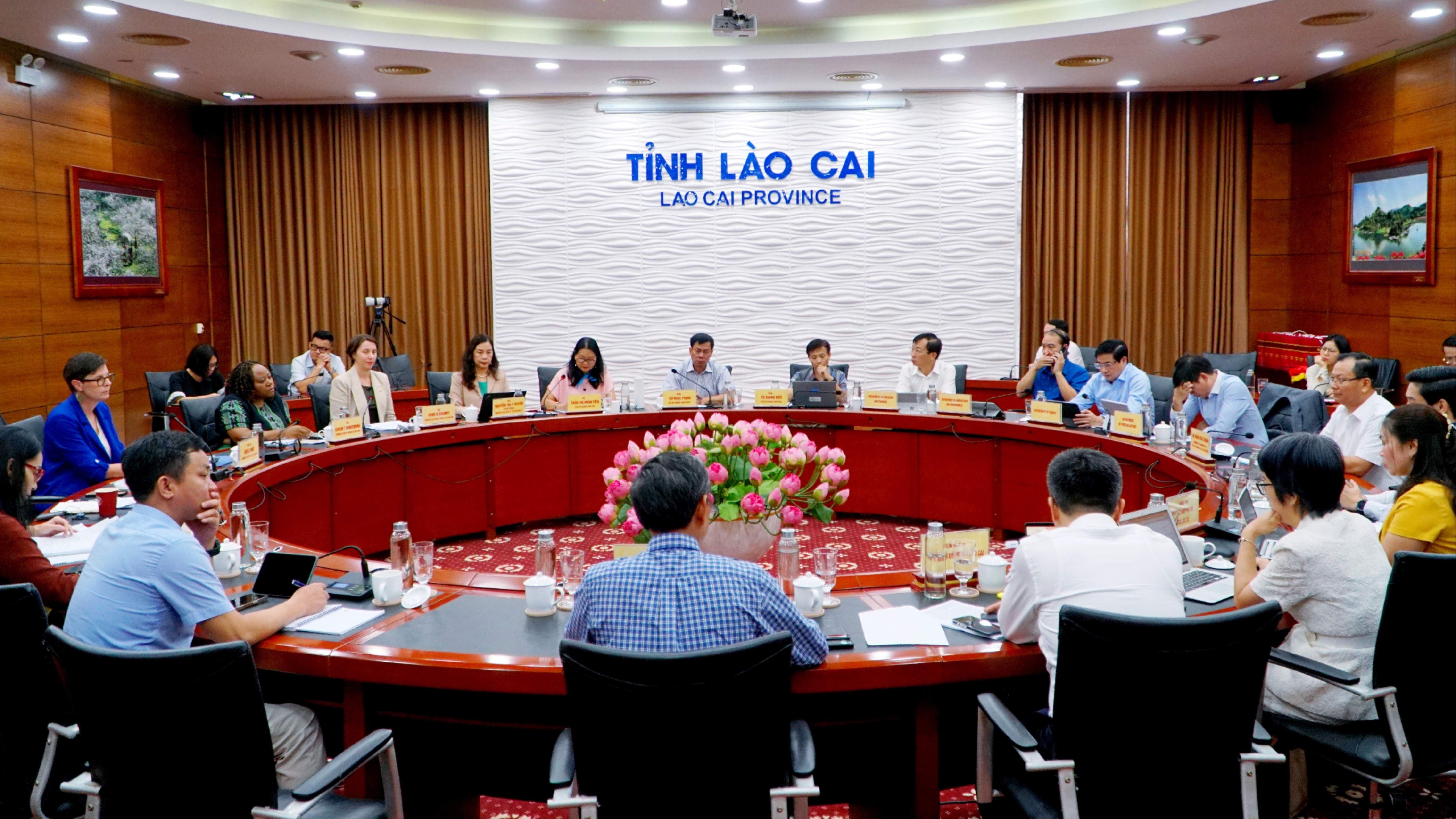 Quang cảnh buổi làm việc. img-20250604-123612.jpg