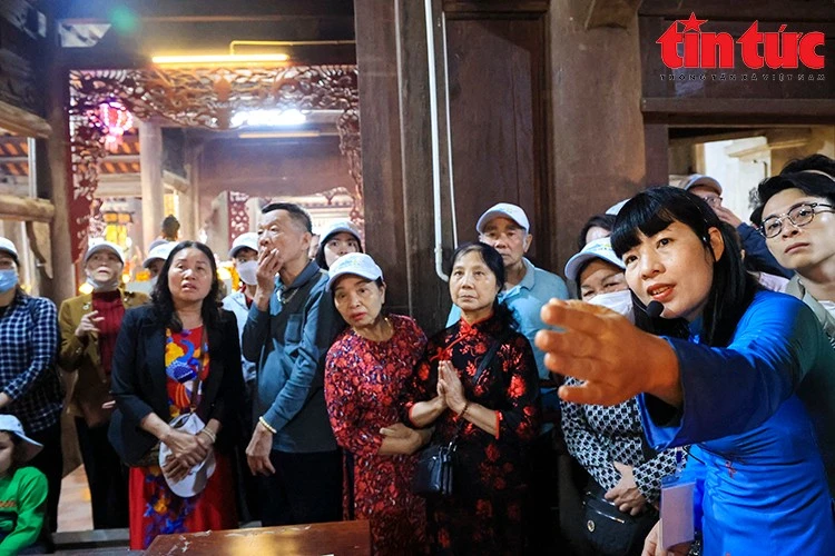 Mặc dù là tour du lịch miễn phí, du khách tham quan có đầy đủ các sản phẩm dịch vụ.