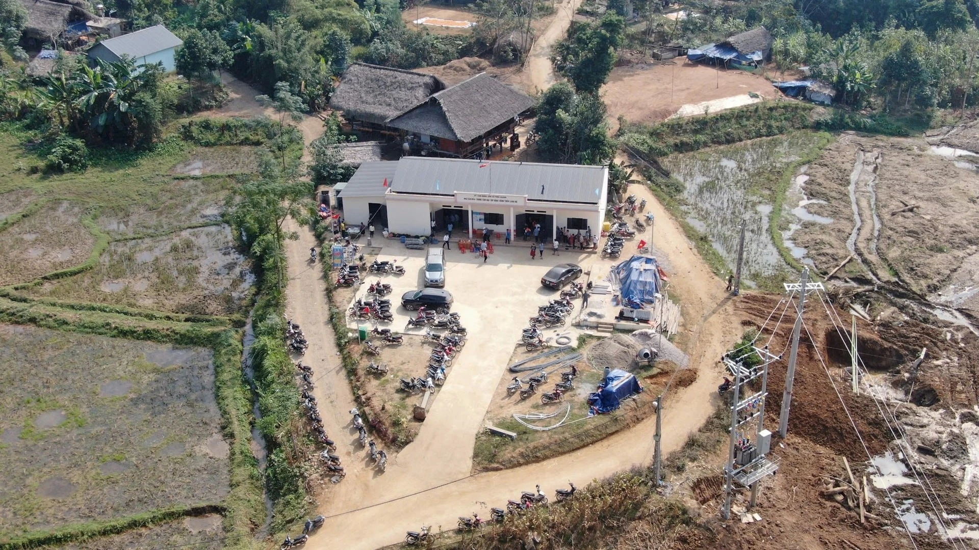 Nhà điều hành triển khai dự án. Ảnh: Tuấn Trung.