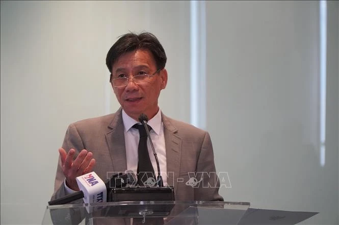 Đại sứ Đặc mệnh toàn quyền Việt Nam tại Indonesia Tạ Văn Thông phát biểu.