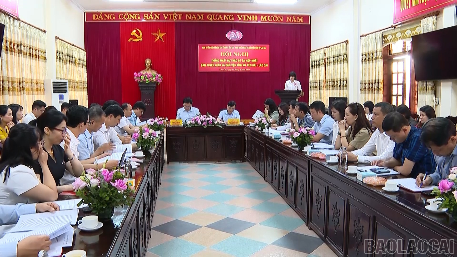 Quang cảnh hội nghị. baolaocai-br_anh-yen-bai-copy.jpg