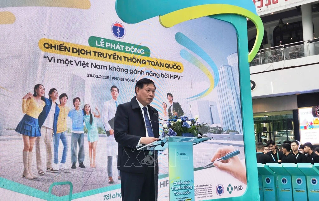 Thứ trưởng Thường trực Bộ Y tế Đỗ Xuân Tuyên phát biểu. Ảnh: Nam Sương/TTXVN