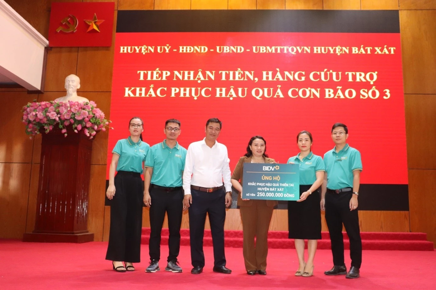 ngân hàng đầu tư.jpg