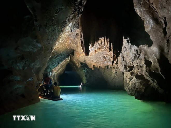 Höhlen im Phong Nha-Ke Bang Nationalpark. (Foto: VNA) Hang động trong Vườn Quốc gia Phong Nha-Kẻ Bàng. (Ảnh: TTXVN phát)