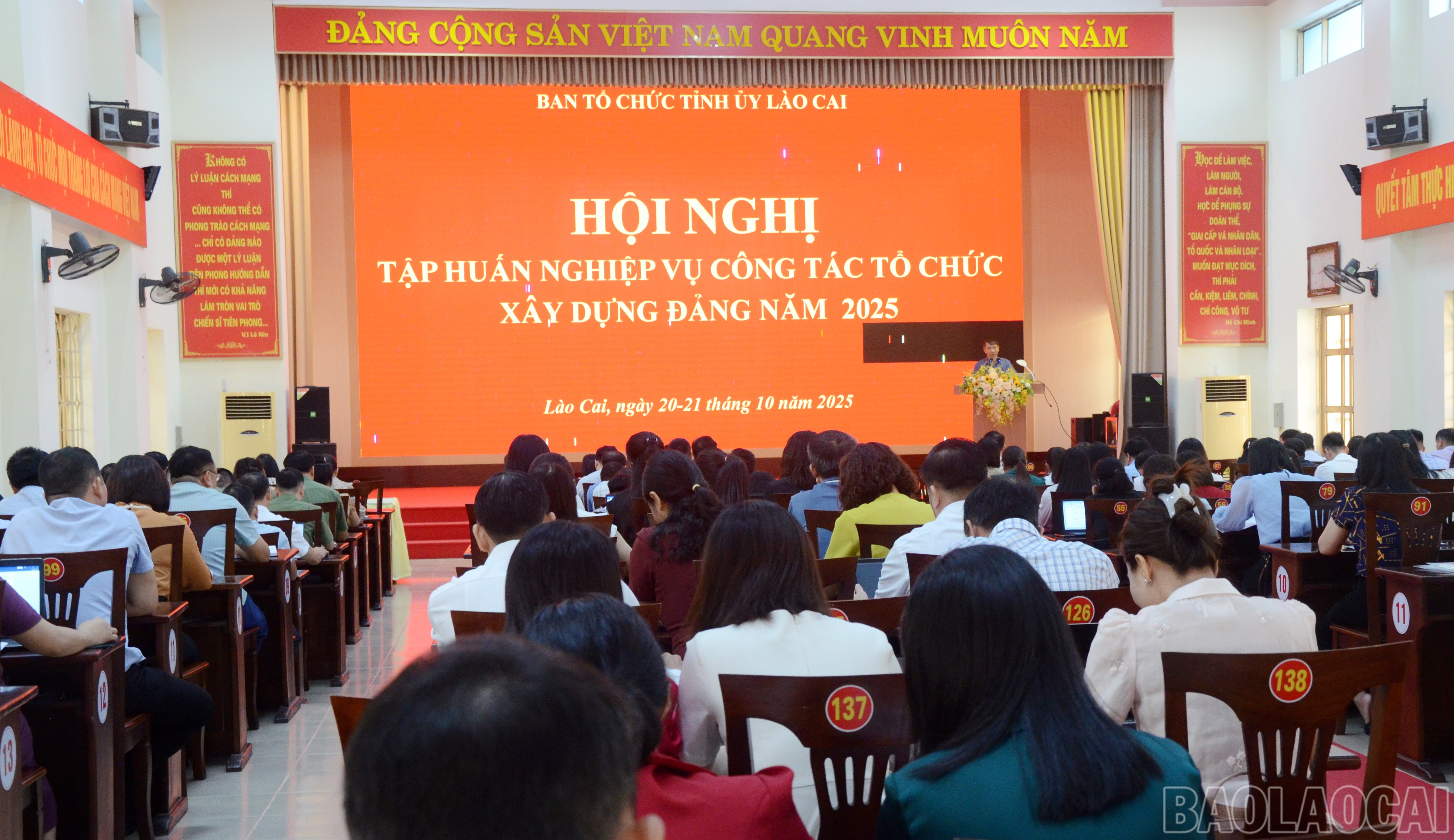Quang cảnh lớp tập huấn. Quang cảnh lớp tập huấn.