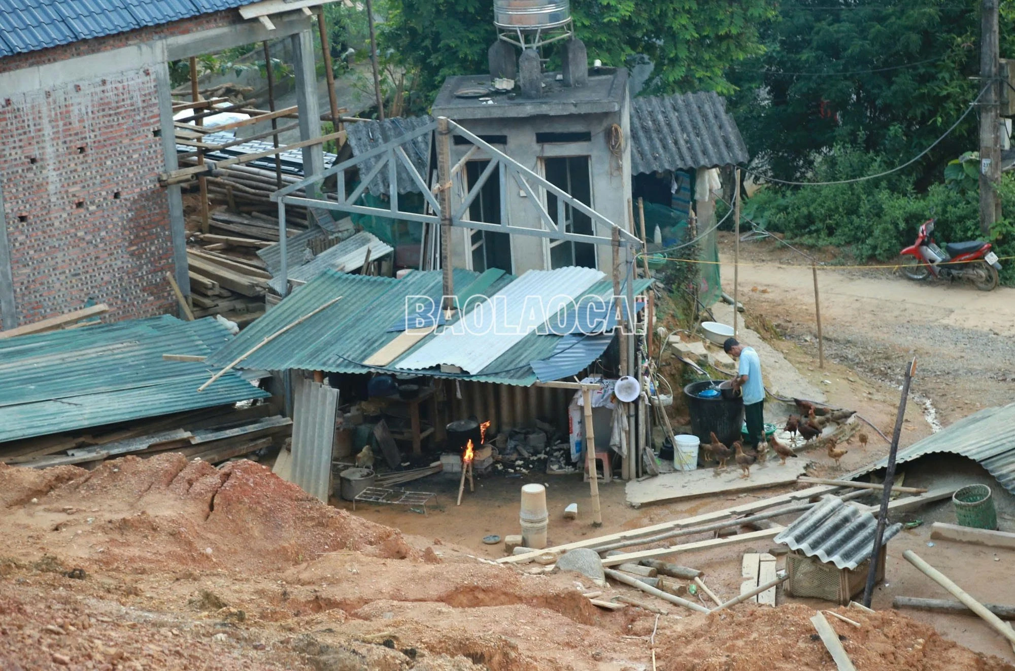 Người dân mong muốn công trình kè chống sạt lở tại thôn Na Hạ sớm được hoàn thành, đảm bảo về chất lượng để yên tâm sinh sống, phát triển kinh tế.