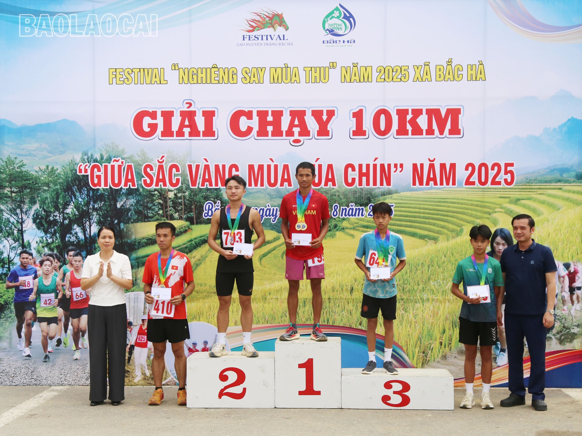 Trao giải nội dung nam. a0.jpg