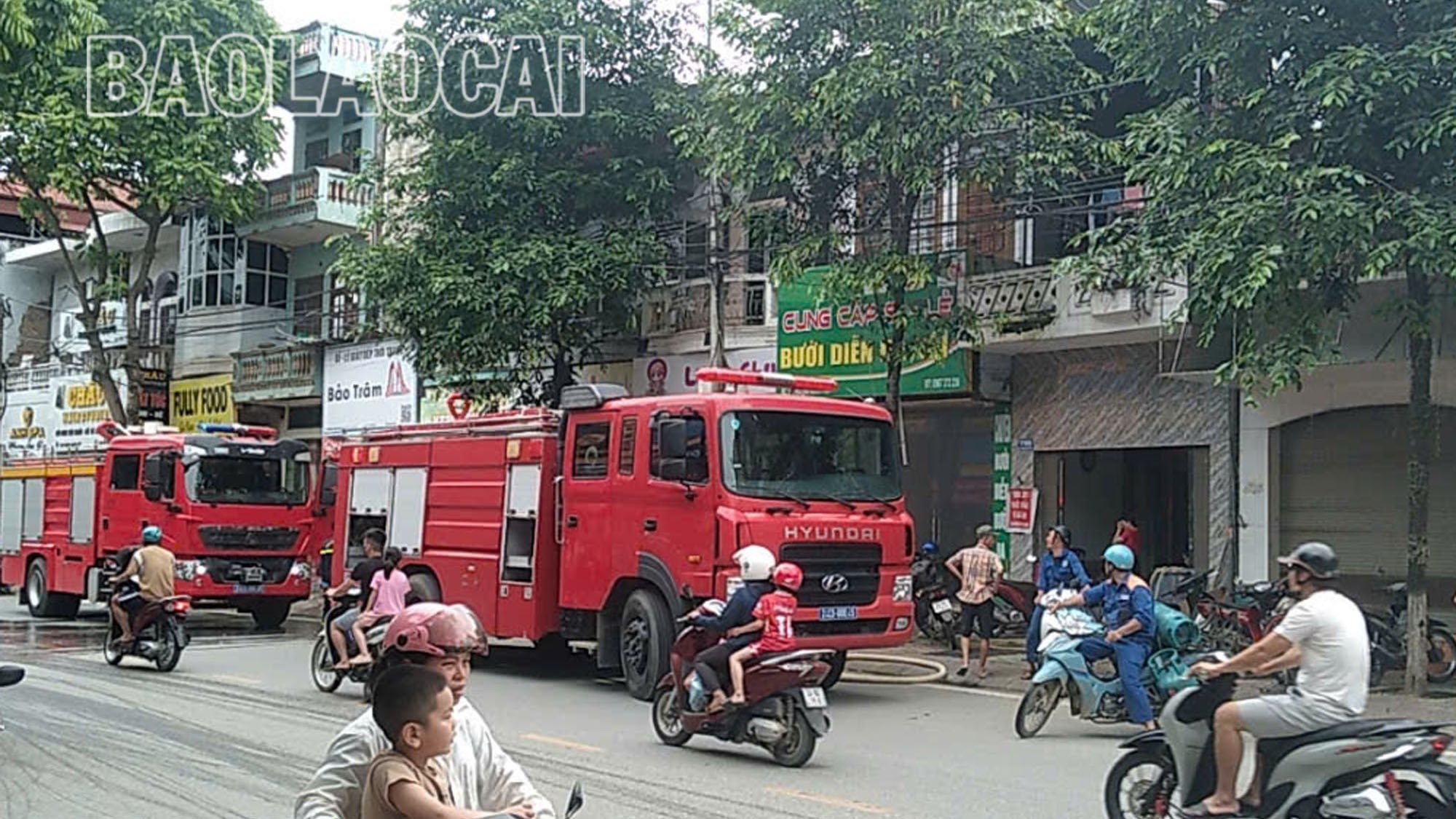 Lực lượng cảnh sát phòng cháy, chữa cháy và cứu nạn, cứu hộ đã có mặt kịp thời dập tắt đám cháy. a2.jpg