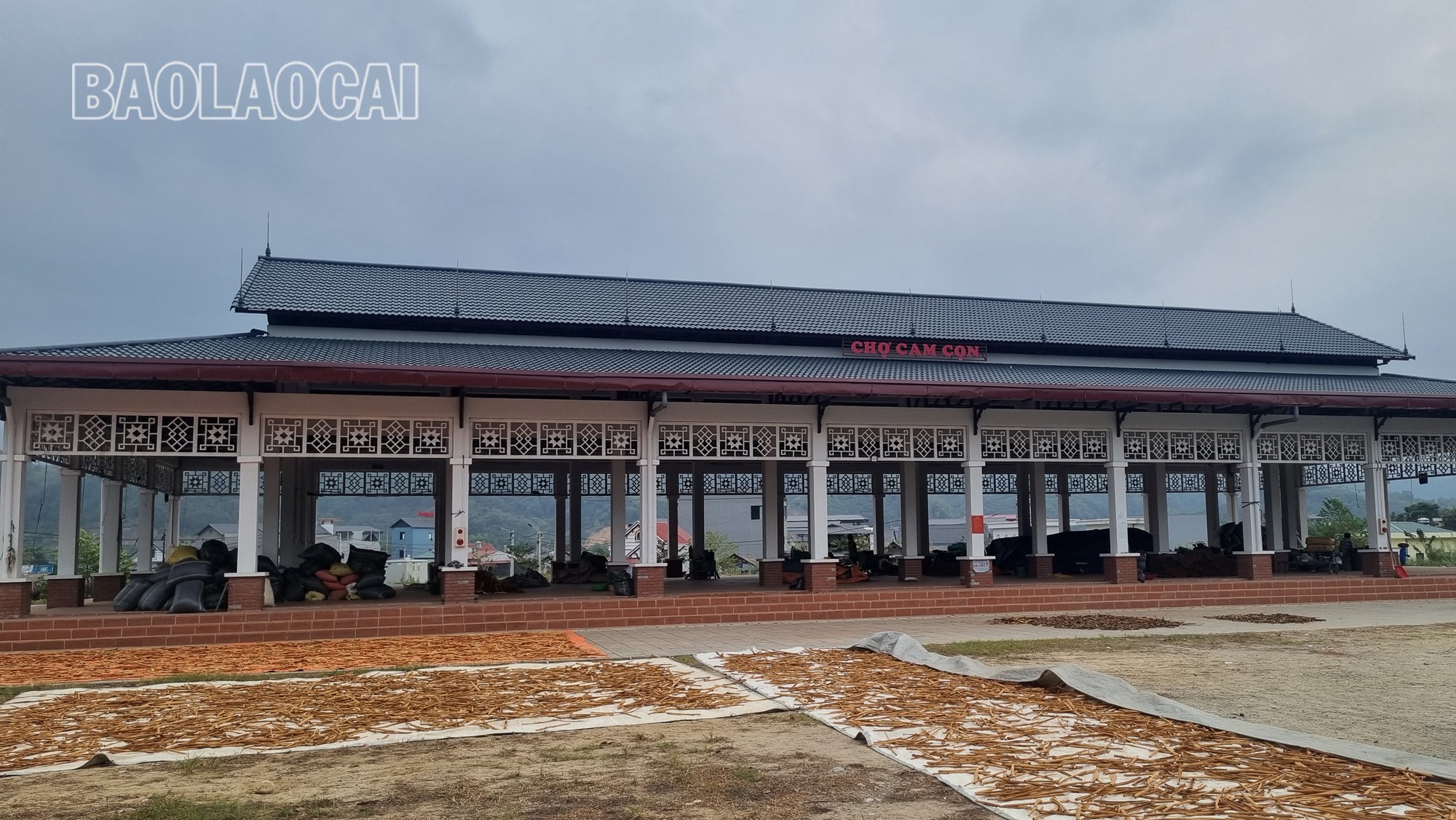 Chợ Cam Cọn họp các ngày trong tuần, từ 5 giờ đến 20 giờ. cho-chuan-6.jpg