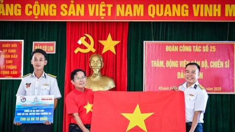 Hành trình ý nghĩa của 100 nhà báo đến với quần đảo Trường Sa