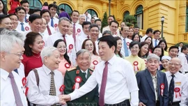 [ẢNH] Chủ tịch nước Lương Cường gặp mặt các nhà báo tiêu biểu toàn quốc