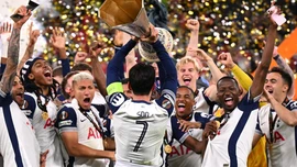Đánh bại Man United, Tottenham thành tân vương Europa League