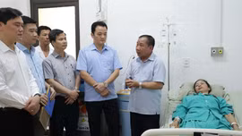 Trân trọng nghĩa cử cứu người trong dông lốc