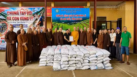 Giáo hội Phật giáo tỉnh Lào Cai trao hỗ trợ người dân vùng lũ Lào Cai và Lai Châu