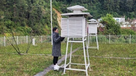 Chuyện về nghề "đo nắng, đếm mưa"