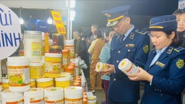 Chi cục Quản lý thị trường tỉnh Lào Cai phát hiện xử lý 75 vụ vi phạm hành chính