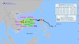 Bão số 6 cách quần đảo Hoàng Sa khoảng 230km, mưa to từ Quảng Trị đến Quảng Ngãi