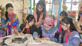 Giữ gìn, lan tỏa văn hóa truyền thống dân tộc Mông 