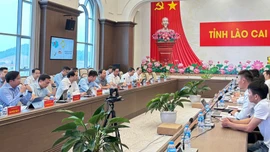 Tỉnh Lào Cai làm việc với Tập đoàn SunGroup về phát triển hạ tầng công nghiệp công nghệ số 