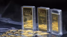 Vàng thế giới mất mốc 5.000 USD/ounce, giá trong nước giảm theo