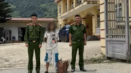Kịp thời hỗ trợ công dân đi lạc từ Tuyên Quang lên Lào Cai trở về nhà an toàn
