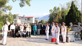 UBND xã Liên Sơn long trọng tổ chức lễ an táng hài cốt liệt sĩ Lường Văn Khoa