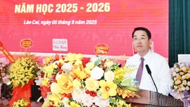 Đồng chí Phó Bí thư Tỉnh ủy Nguyễn Tuấn Anh dự lễ khai giảng tại Phân hiệu Đại học Thái Nguyên tại Lào Cai