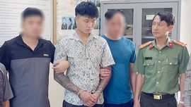 Công an xã Bát Xát bắt đối tượng tàng trữ trái phép 96 tép heroin