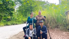 Thanh niên ở Lào Cai dọn đường làng, ngõ xóm mỗi ngày