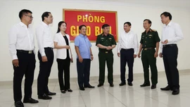 Bí thư Tỉnh ủy Trịnh Xuân Trường dự Hội nghị Đảng ủy Quân khu 2 