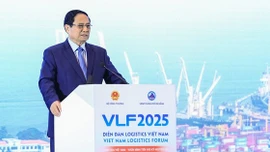 Thủ tướng: Đưa Việt Nam trở thành trung tâm dịch vụ logistics hàng đầu Đông Nam Á, châu Á và thế giới