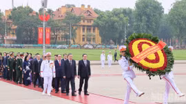 Lãnh đạo Đảng, Nhà nước vào Lăng viếng Chủ tịch Hồ Chí Minh
