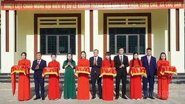 Thôn Tòng Chú tổ chức Ngày hội Đại đoàn kết toàn dân tộc và khánh thành nhà văn hóa thôn 