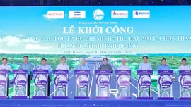 Thủ tướng phát lệnh khởi công cao tốc đầu tiên nối TPHCM với Bình Dương, Bình Phước, Tây Nguyên