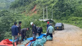 Lào đặt mục tiêu đưa hơn 100.000 hộ gia đình thoát nghèo trong 4 năm tới