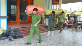 Xã Bảo Nhai di dời khẩn cấp 548 người dân đến nơi an toàn