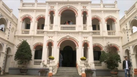 Đầu năm xông đất Dinh thự "Vua Mèo" Hoàng A Tưởng trên cao nguyên trắng Bắc Hà