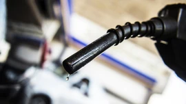 Giá dầu thế giới giảm khoảng 3% trong phiên giao dịch 16/3