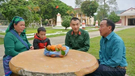 Tiếp sức chiến sĩ mới vững bước trong quân ngũ