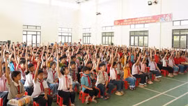 Hơn 700 học sinh tiểu học xã Khánh Yên được tuyên truyền an toàn điện