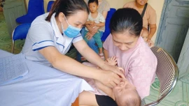 Triển khai chiến dịch uống vitamin A và tẩy giun đợt 1 năm 2025